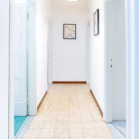 Private Parking 3bd Near Piazza Carducci