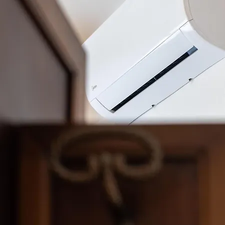 Private Parking 3bd Near Piazza Carducci *