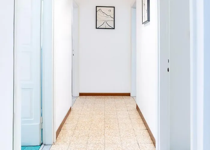 Private Parking 3bd Near Piazza Carducci