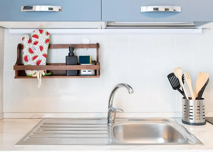 Private Parking 3bd Near Piazza Carducci Διαμέρισμα *