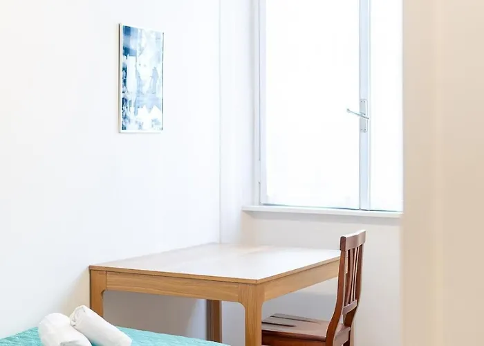 Private Parking 3bd Near Piazza Carducci Διαμέρισμα